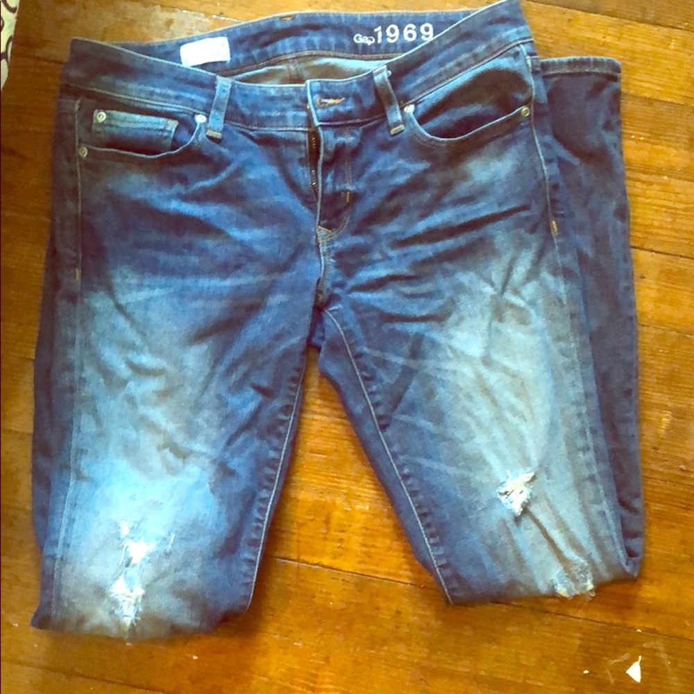 Gap 1969 always skinny hole jeans